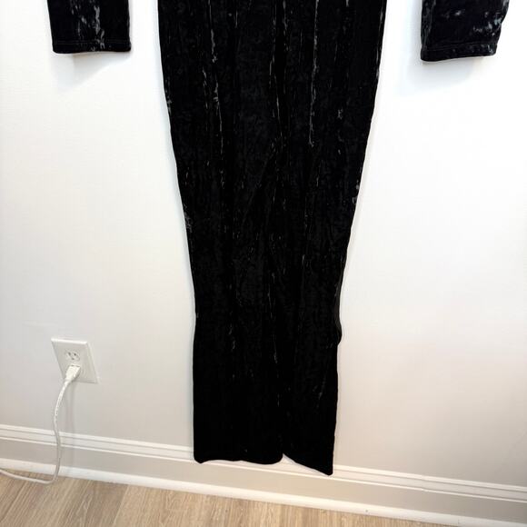 Free People We Are HAH Jump On It Velvet Jumpsuit In Black Size Large New - Picture 13 of 16